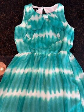 Amy Byer girls dress, sleeveless with ruffled front, turquoise/white tie-dye 14